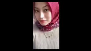 Mantap Nyoo Abang Si Rudal Gede Bikin Gadis Jilbab Keenakan