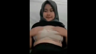 Asik Nya Gadis Jilbab Mainin Apem Nya Sendiri Hampir Ketau Ibu Nya